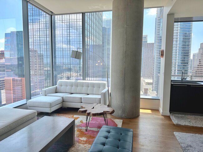 Building Photo - 210 Lavaca St