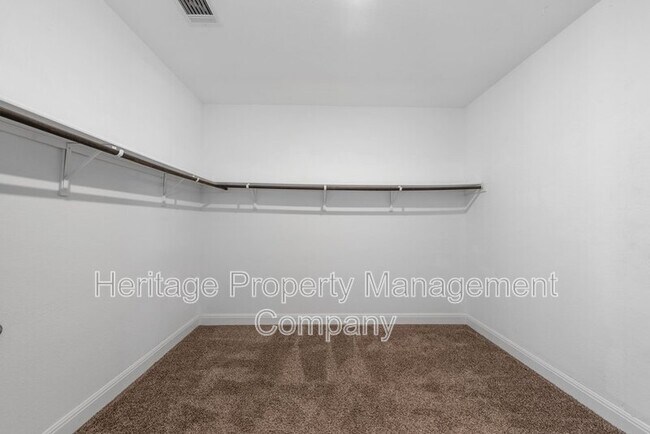 Building Photo - 221 Terramar