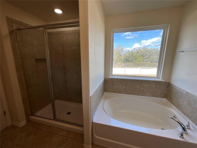 Building Photo - 4058 Brookshire Cir