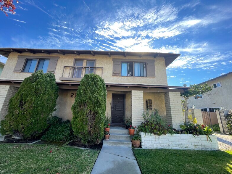 Building Photo - 22926 Maple Ave