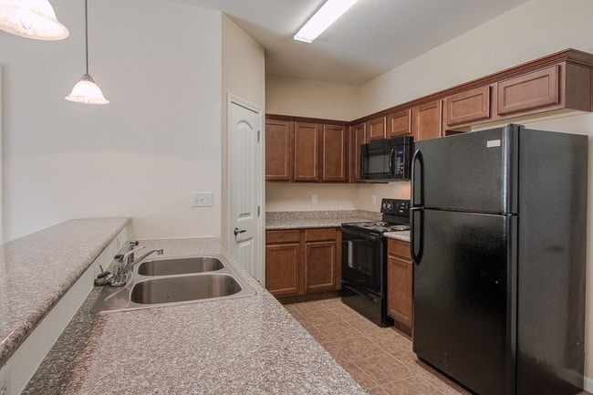 Kitchen - 723 Layton Dr