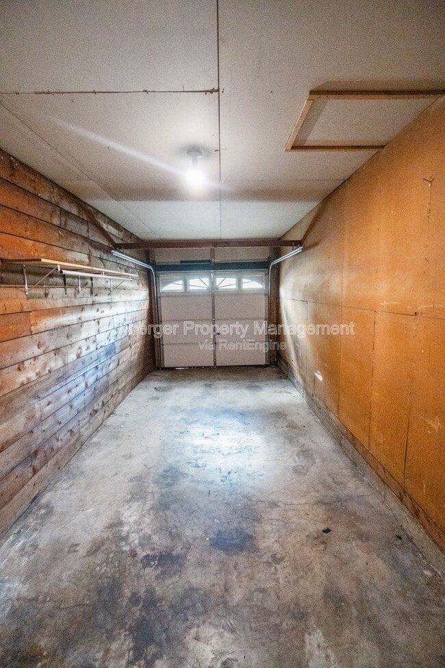 Building Photo - 620 E Euclid Ave