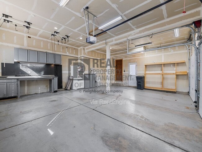 Building Photo - 1185 Trails End Ct