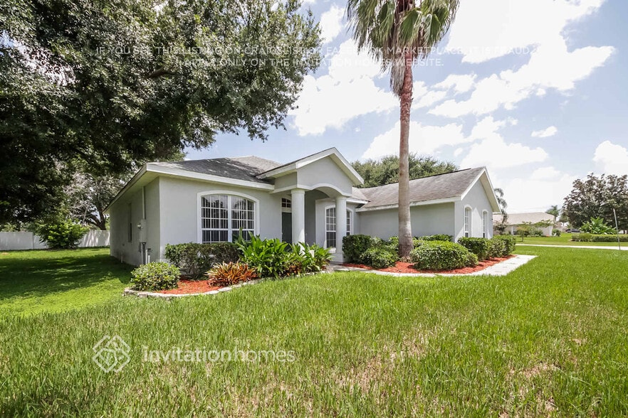 Building Photo - 16000 Arrowhead Trail