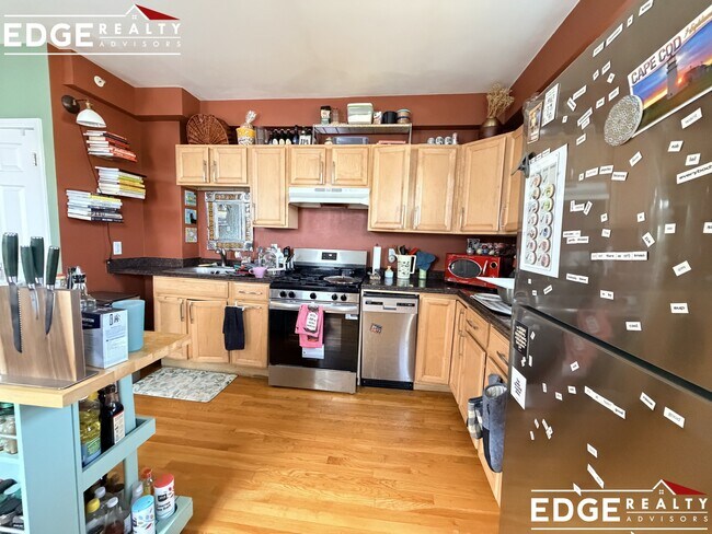 Building Photo - 30 Mt Hope St