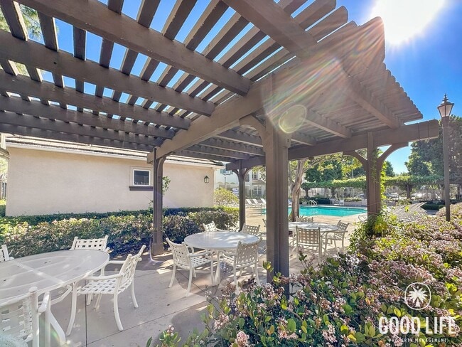 Building Photo - Stylish 2-Bed 2-Bth Home in Irvine with Pool, Jacuzzi, Basketball Court, Balcony & 2 Car Attached...