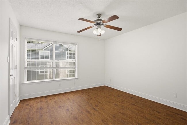 Building Photo - 6212 Santa Fe Pkwy