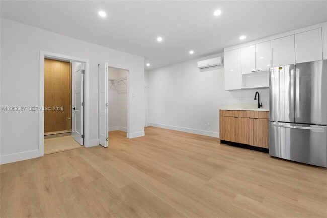 Building Photo - 1060 Pasco Jose De La Luz Y Caballero Ct