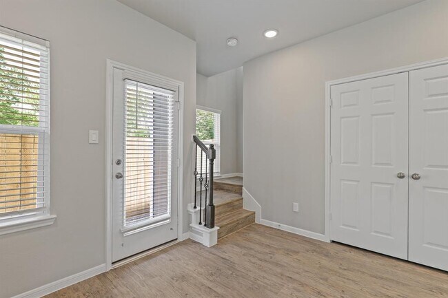 Building Photo - 13504 Axel Ln