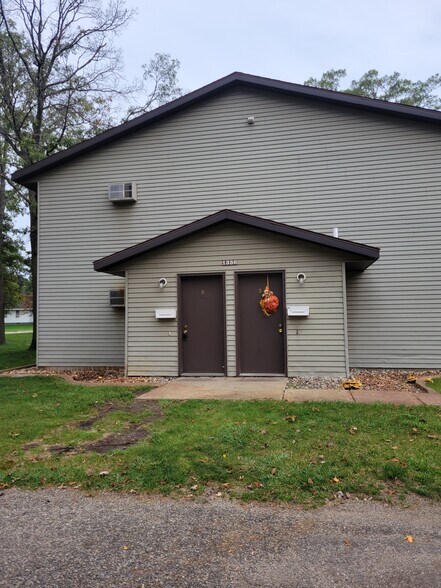 Building Photo - 1316 w Norton ave