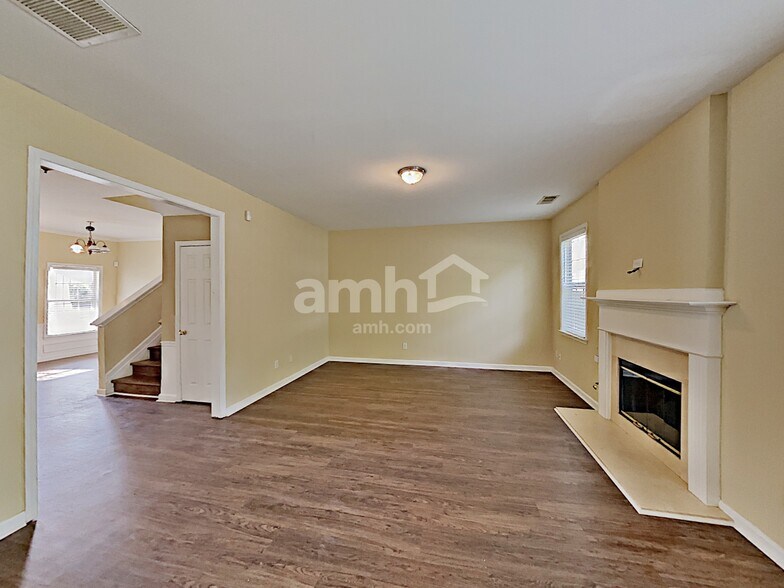 Building Photo - 1530 Anna Ruby Ln