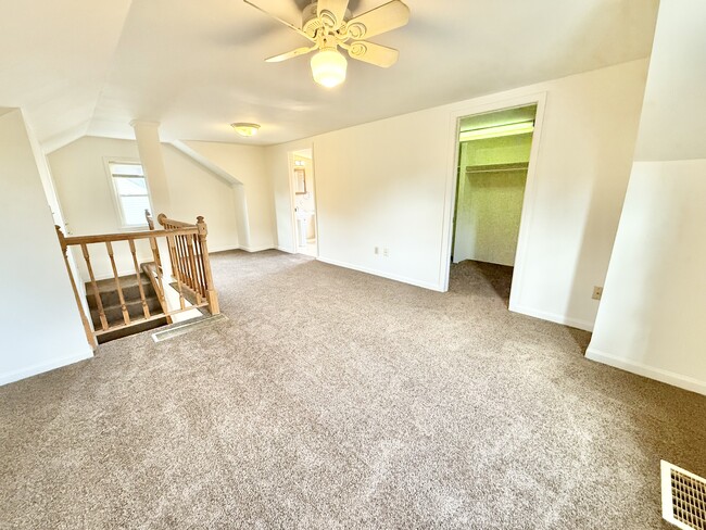 Building Photo - 824 Bellflower Ave NW