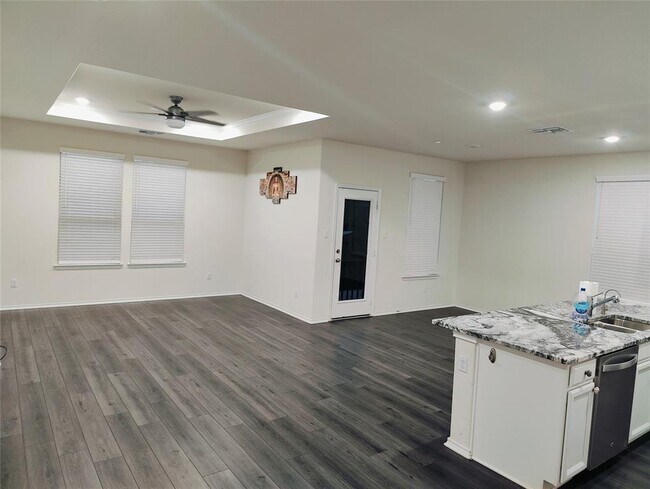 Building Photo - 116 Snowy Plover Ln