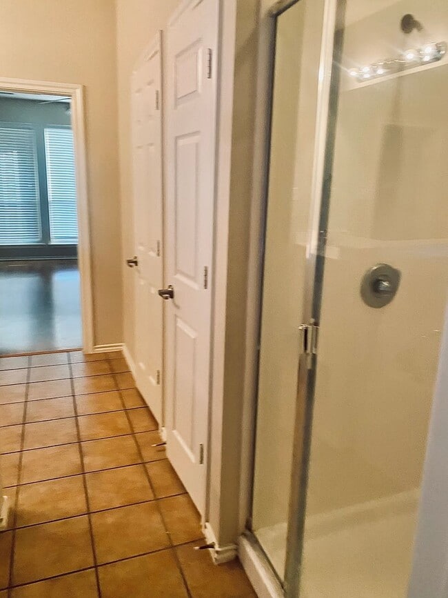 Building Photo - Gorgeous 3-Bedroom Home in Marine Creek Ra...
