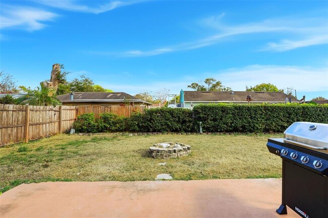 Building Photo - 2701 Carlisle Ave