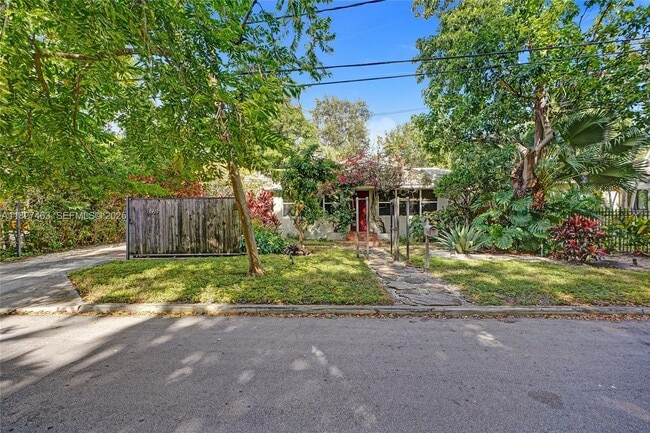 Building Photo - 669 NE 60th St