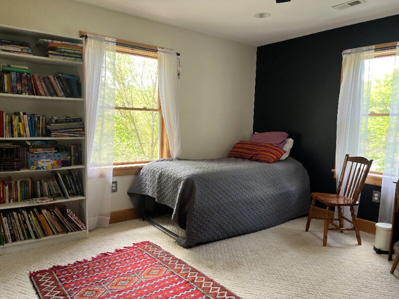 Building Photo - 410 Kripplebush Rd