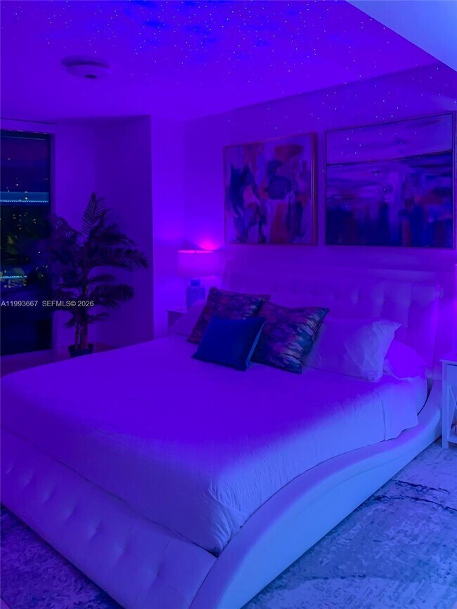 Building Photo - 350 S Miami Ave