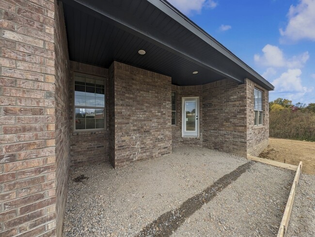 Building Photo - 257 Vicks Cir