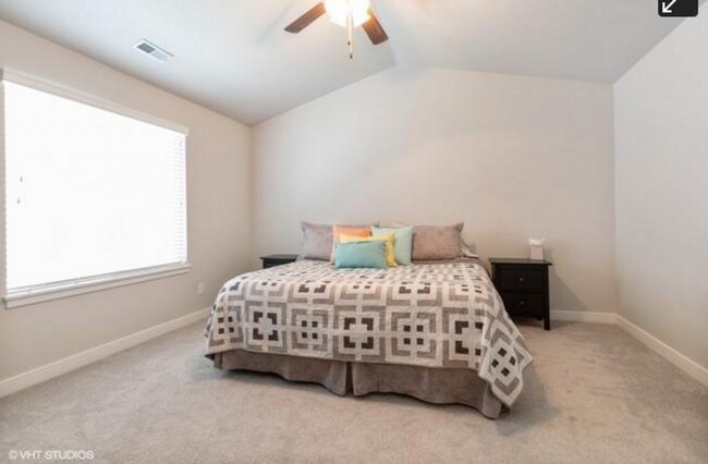 Building Photo - Cute Vineyard Home - Available Mid-August!