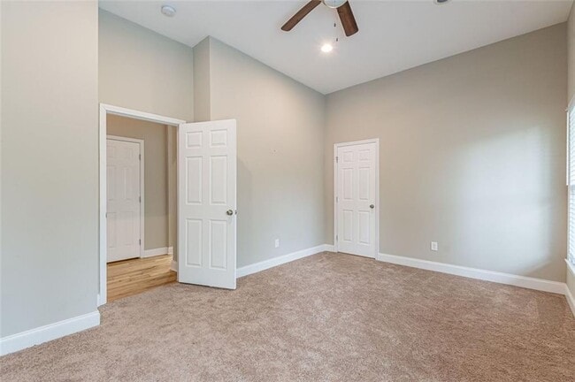 Building Photo - 3362 Colville Ave