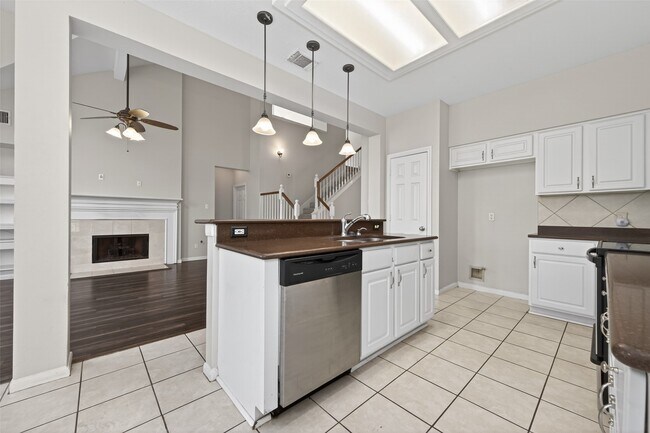 Building Photo - 20906 Greenfield Trail