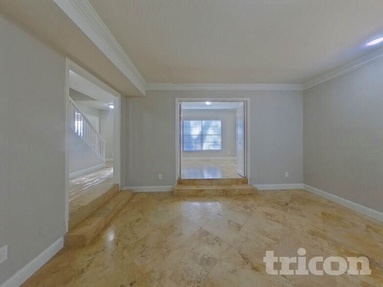 Building Photo - 11803 Willow Point Way