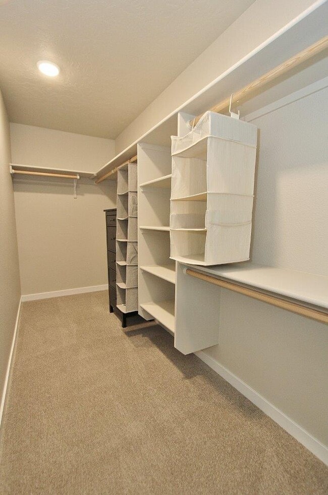 Building Photo - 496 N Tessa Ln