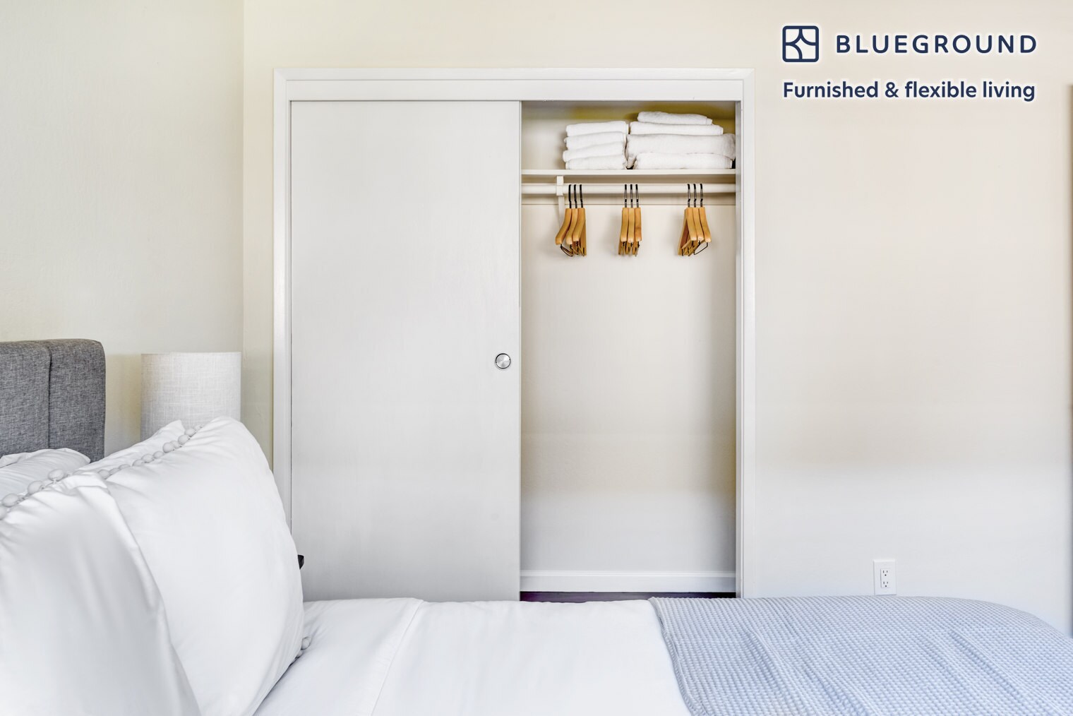 Building Photo - 837 Cowper St