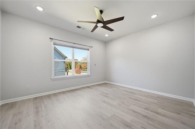 Building Photo - 7040 Ansley Pk Wy