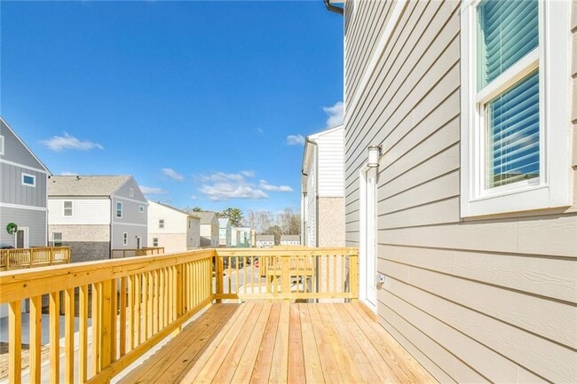 Building Photo - 2350 Whistler Wy NE