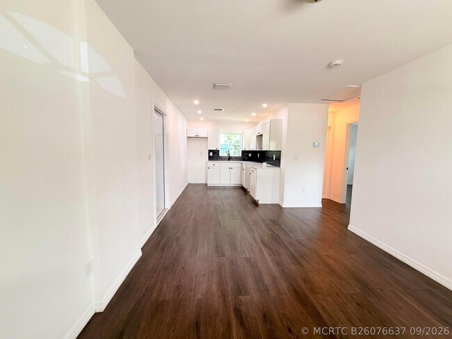 Building Photo - 1418 N 16th St
