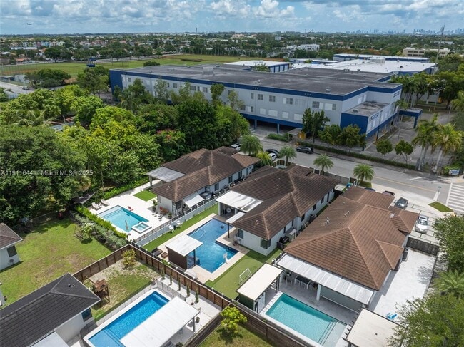 Building Photo - 1550 SW 89th Ct