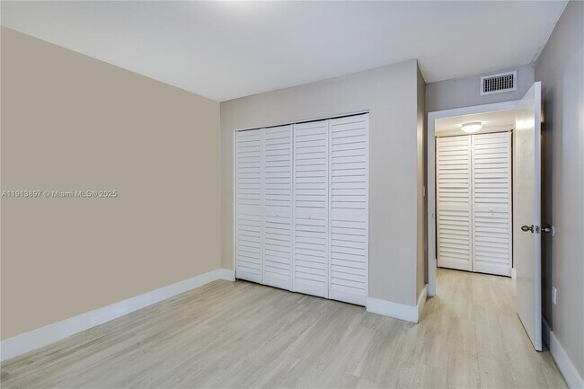 Building Photo - 8305 SW 72nd Ave