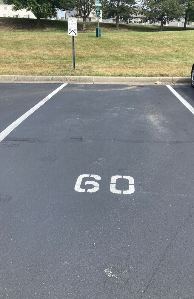 2 Bedroom, 2 Bath Beautiful Condo in Fairborn 2335 Pinnacle Ct