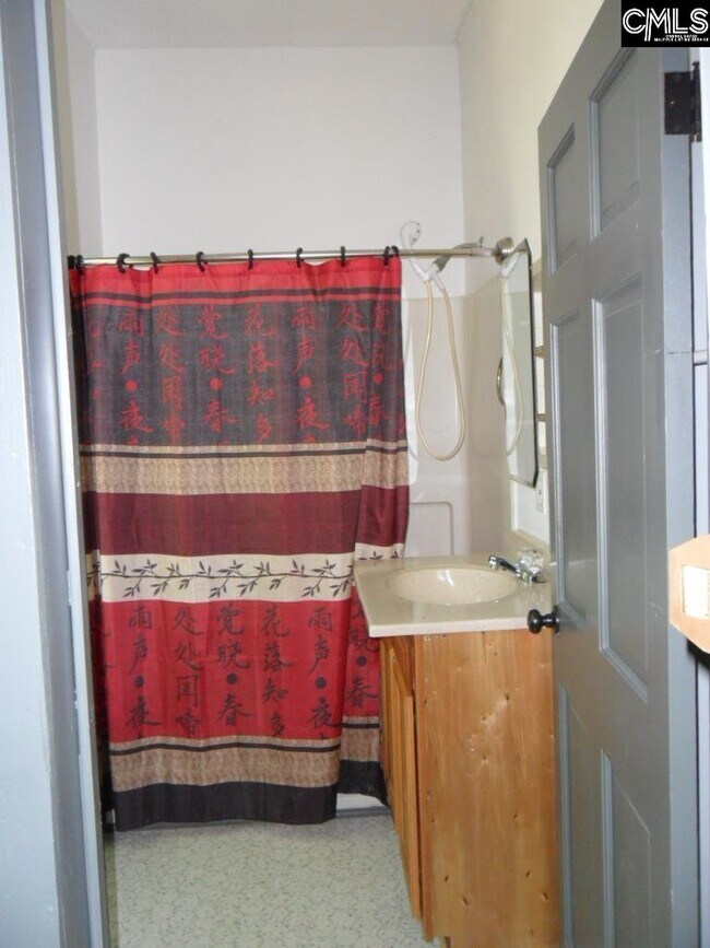 Building Photo - 3805 Lamar St