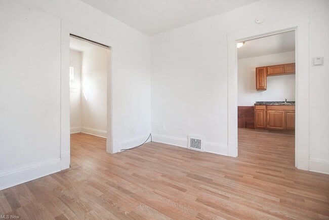 Building Photo - 3992 E 26th St