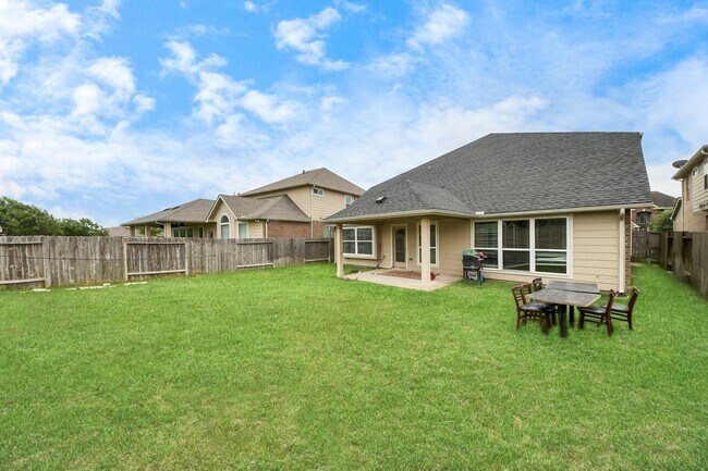 Building Photo - 15210 Paxton Landing Ln