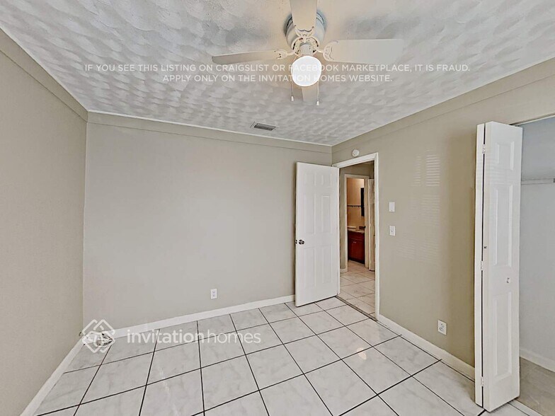 Building Photo - 5535 Haverford Way