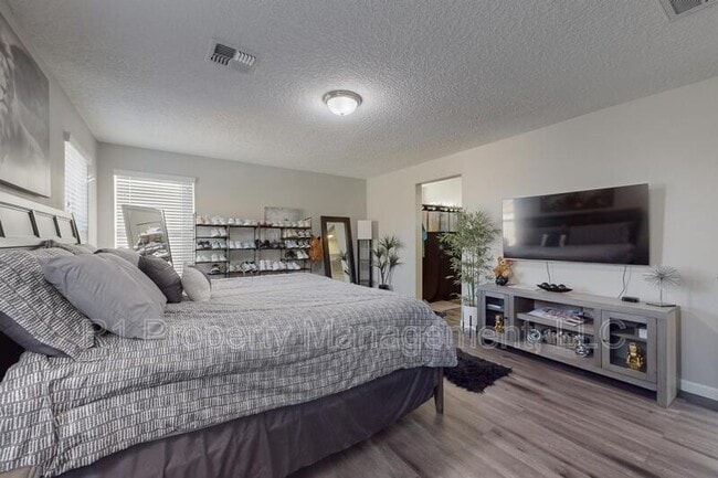 Building Photo - 8812 Jet Stream Rd NW