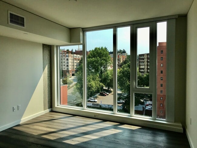 Building Photo - Brand New One Bedroom for Rent at Fabulous...