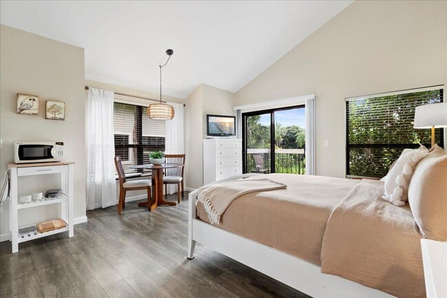 Primary Photo - 11863 Wimbledon Cir