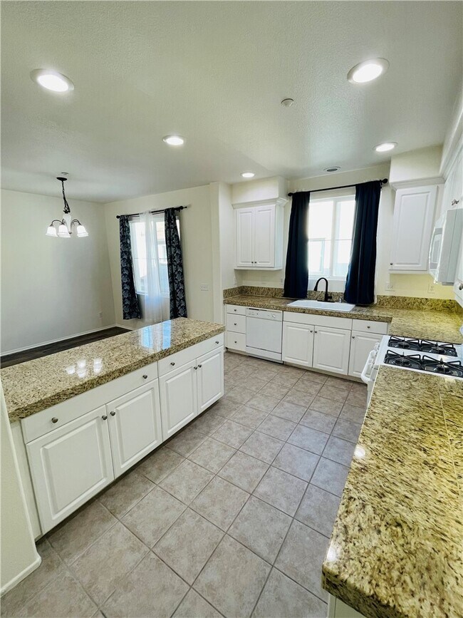 Building Photo - 33590 Willow Haven Ln