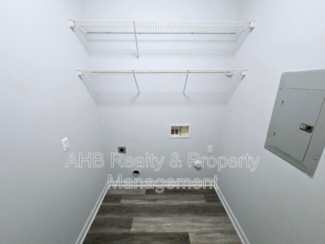 Building Photo - 3009 Winston Dr