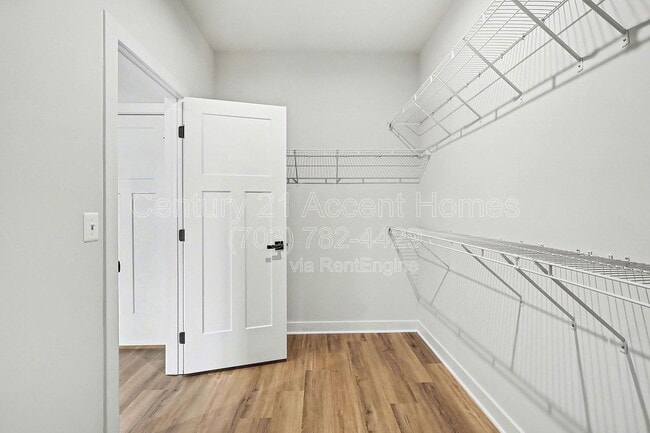 Building Photo - 1705 Dunnington Pl