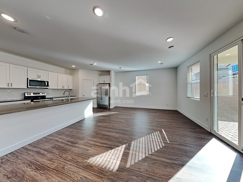 Building Photo - 9143 Crocker Pt Ct