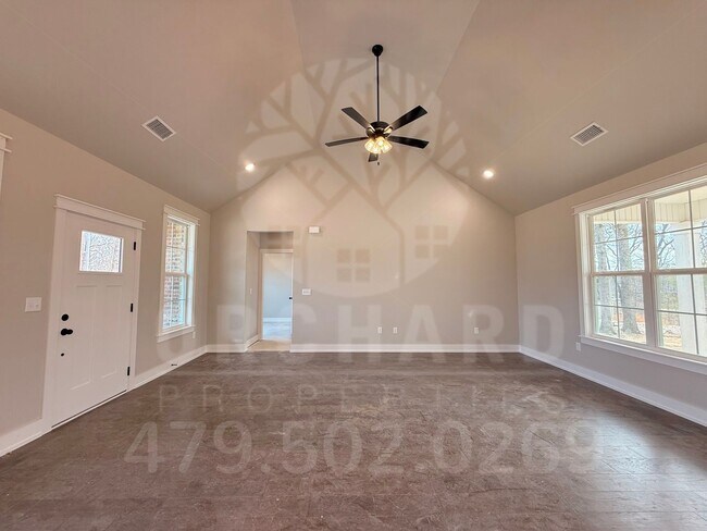 Building Photo - Bella Vista Single-Family Home- 3 Bed/ 2 Bath- Well-Designed Fernley Plan
