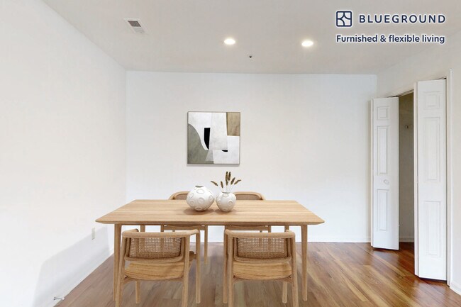 Building Photo - 10608 Kitty Pozer Dr