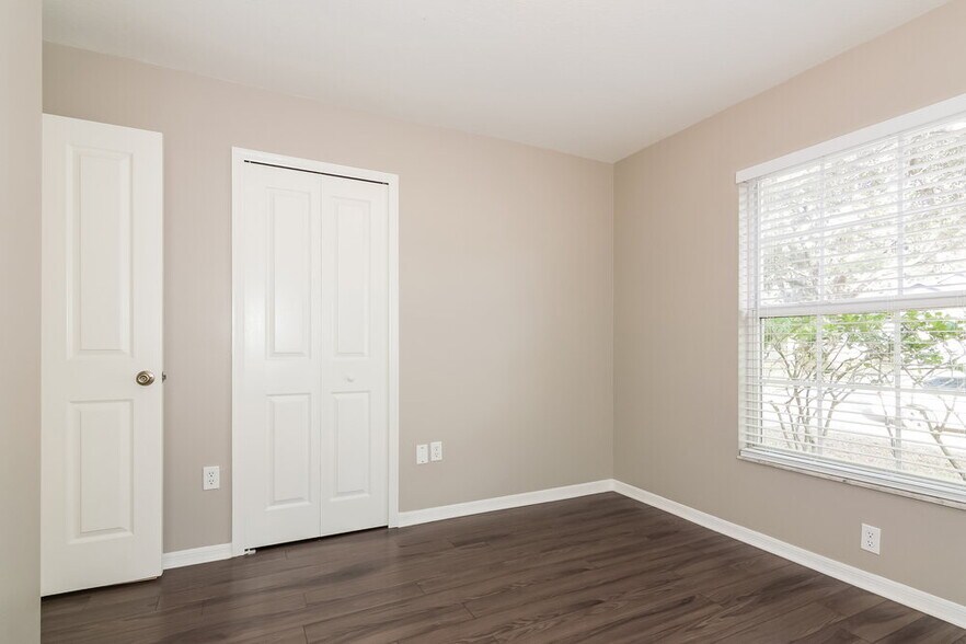 Building Photo - 1748 Kirtley Dr