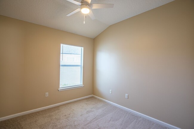 Building Photo - Great Rental in Litchfield at OakLeaf Plan...